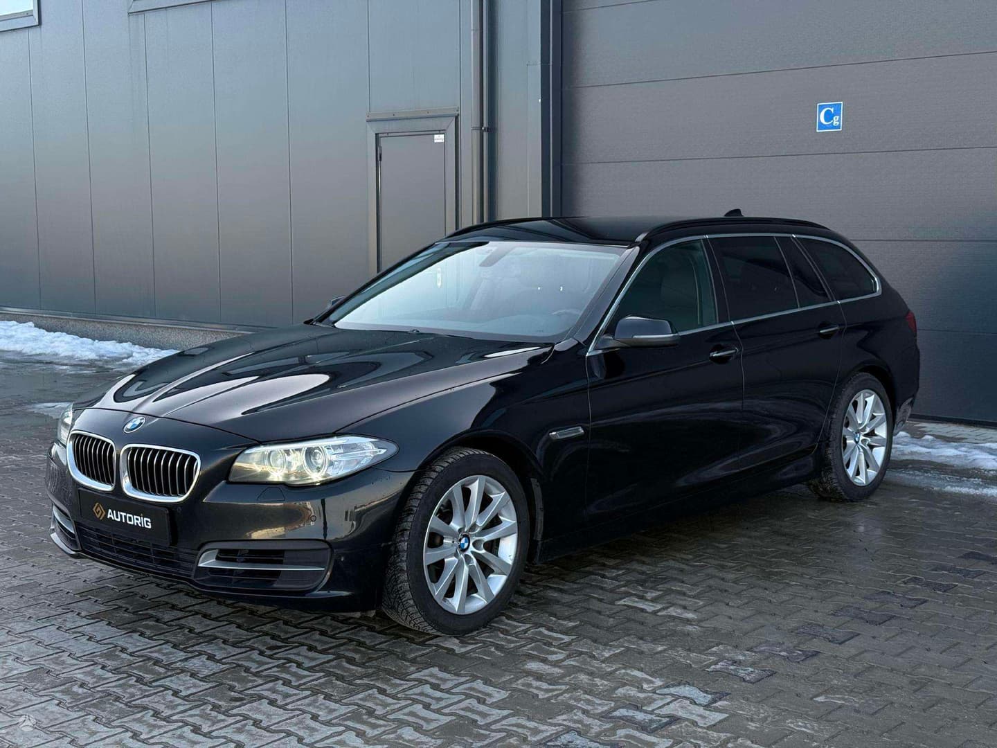 BMW 520