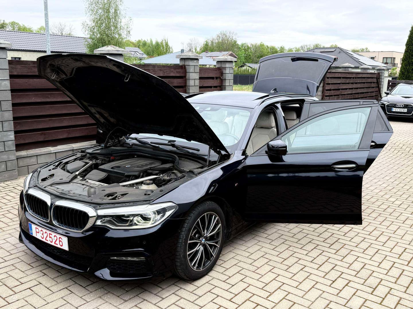 BMW 520 32
