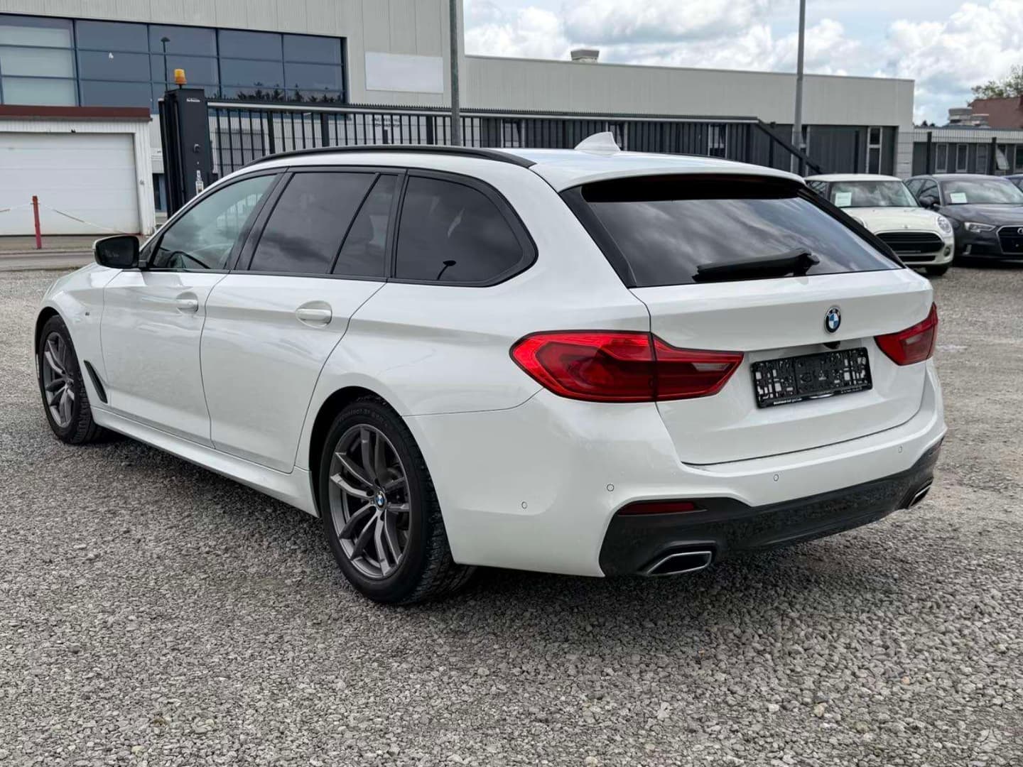 BMW 520 2